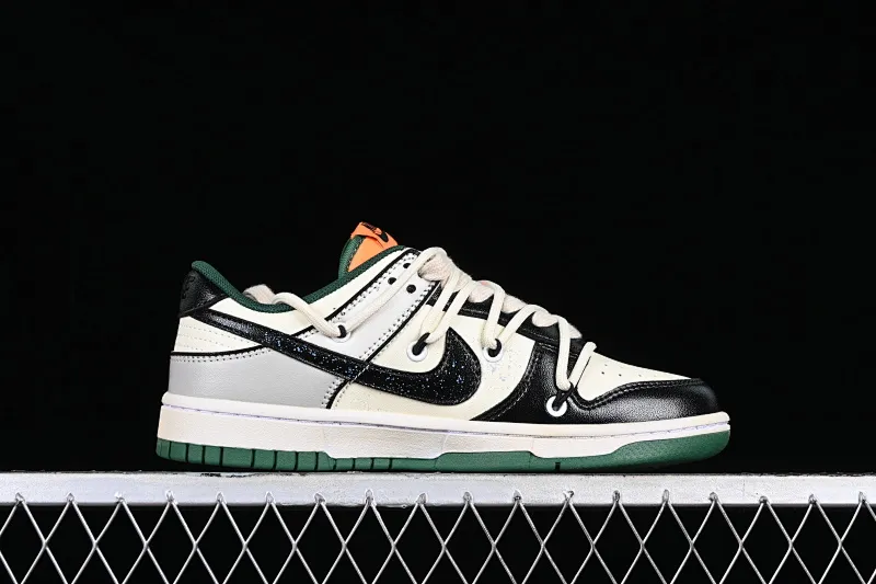 All Categories Nk SB Dunk Series Nk SB Dunk Low Low-top sneakers Customized large box Nk Dunk Low "Miami Hurricanes" Space Exploration Star Trek Customized version of deconstructed straps Retro distressed low-top sneakers DD1391-300